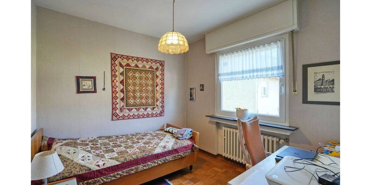 Doppelhaushälfte Bochum Wattenscheid - 6 Zimmer, 131 m&sup2;, 195.000&euro; | Angebot:23956633