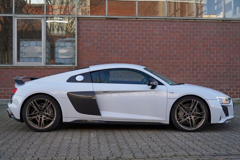 Audi R8 31.700 km 150.900 € Lünen 44532