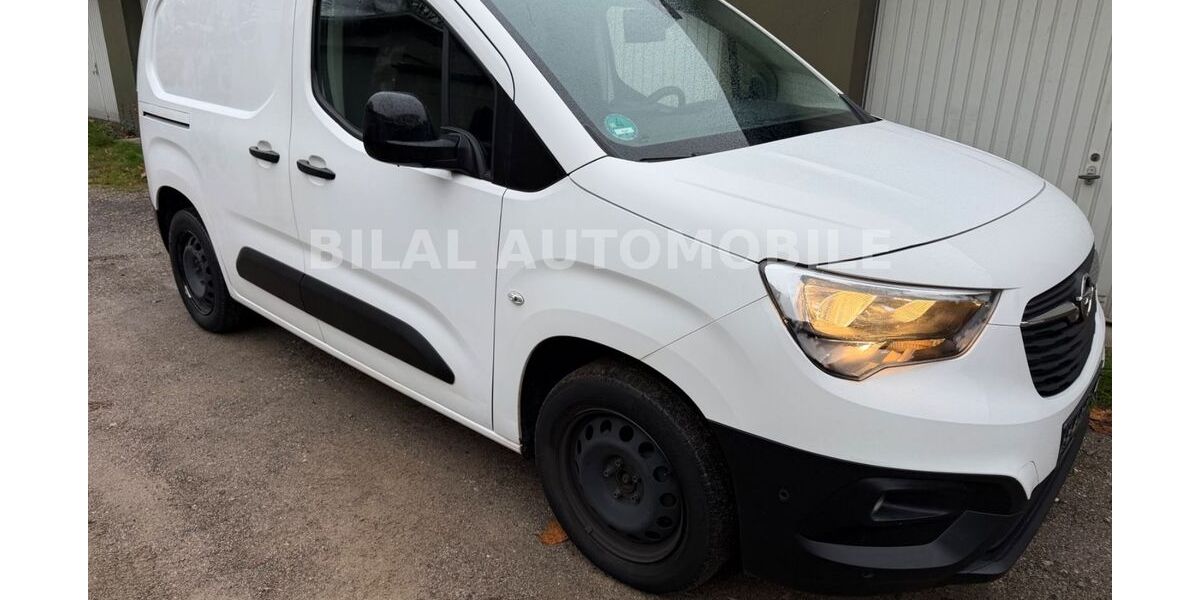 Opel Combo 81.388 km 7.990 &euro; Gelsenkirchen 45889