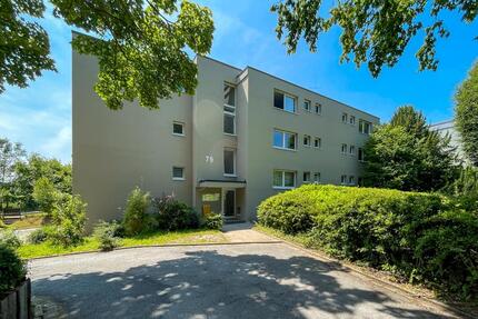 1 Zimmer – ruhige Lage – Balkon zimmer