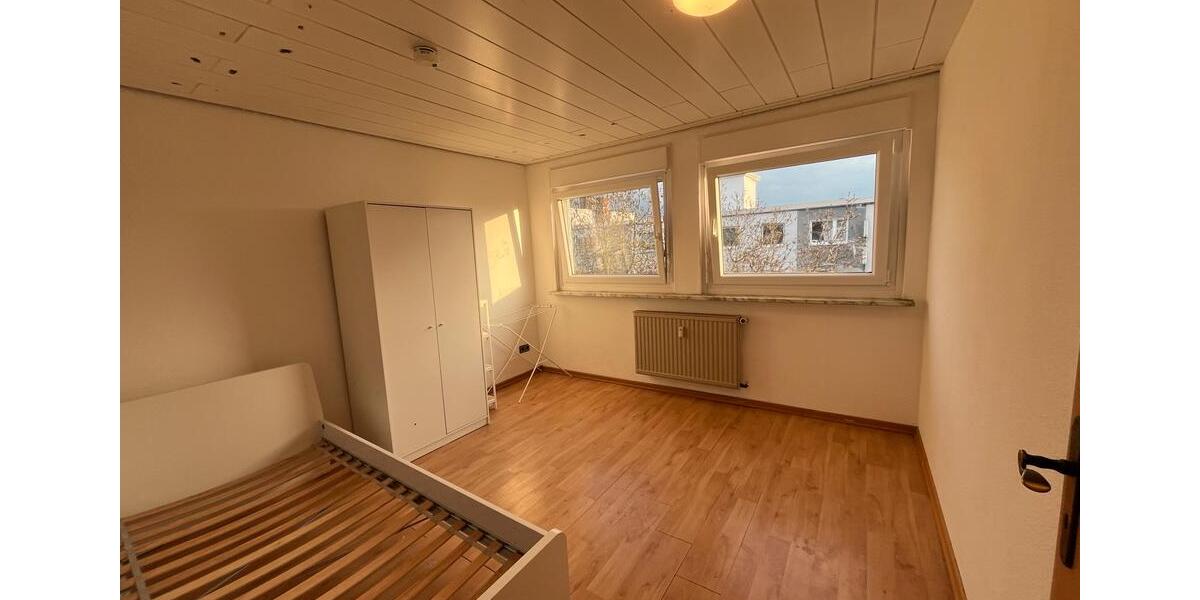 Dachgeschoßwohnung Bochum Bochum-Mitte - 1 Zimmer, 20 m&sup2;, 385&euro; | Angebot:25956661