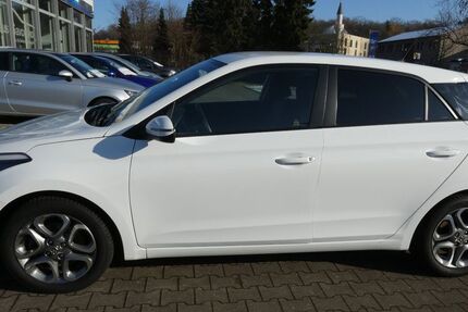 Hyundai i20 33.000 km 12.500 &euro; Bergkamen 59192