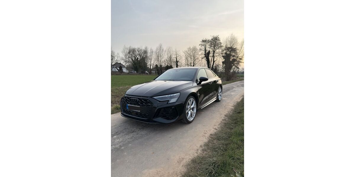 Audi RS3 37.700 km 52.999 &euro; Fröndenberg 58730