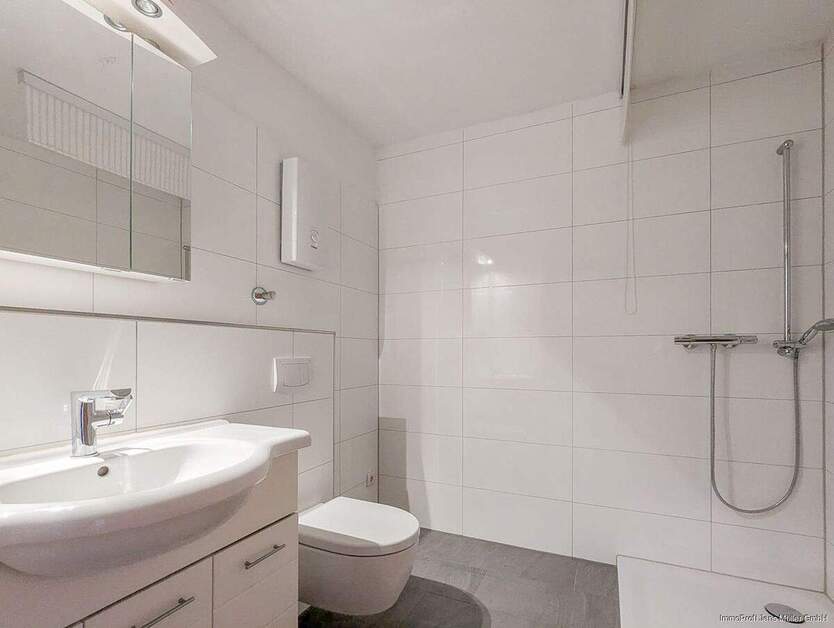 Provisionsfrei für Käufer: Erdgeschoss-Wohnung (Hochparterre) mit Balkon in Hamm-Herringen 3 zimmer