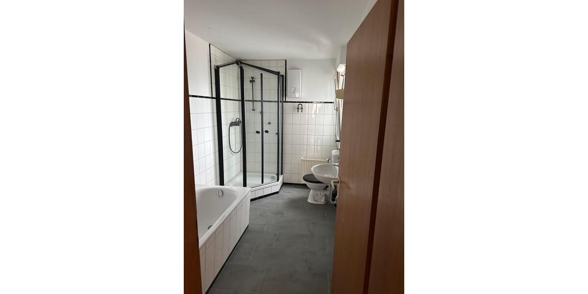 Etagenwohnung Hemer - 3.5 Zimmer, 95 m&sup2;, 900&euro; | Angebot:26088189