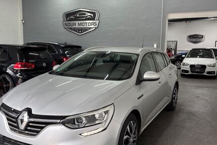 Renault Megane 145.879 km 8.867 &euro; Iserlohn 58638