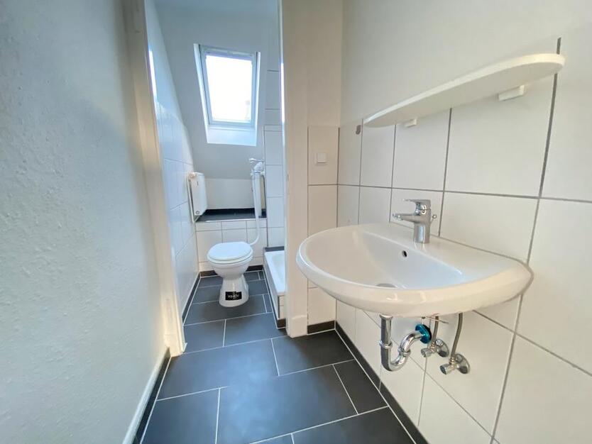 Schöne DG Wohnung mit wunderschönem Ausblick zimmer