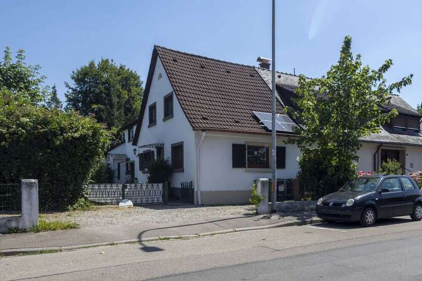 Haus zum Kaufen in Freiburg im Breisgau 649.900 € 135.8 m²