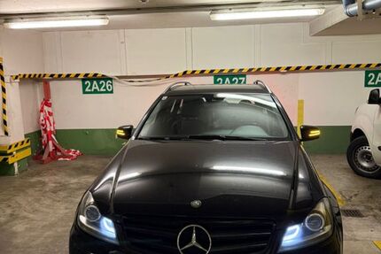 Mercedes-Benz C 250 322.000 km 5.500 &euro; Düsseldorf 40211
