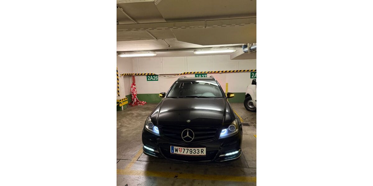 Mercedes-Benz C 250 322.000 km 5.500 &euro; Düsseldorf 40211