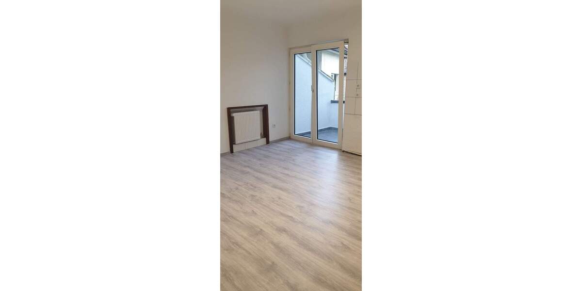 Etagenwohnung Bochum Riemke - 3 Zimmer, 98 m&sup2;, 833&euro; | Angebot:24808355