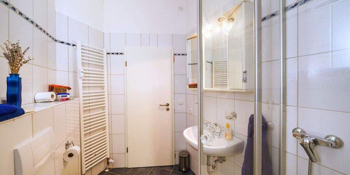 Etagenwohnung Bochum Dahlhausen - 8 Zimmer, 220 m&sup2;, 460.000&euro; | Angebot:25721357