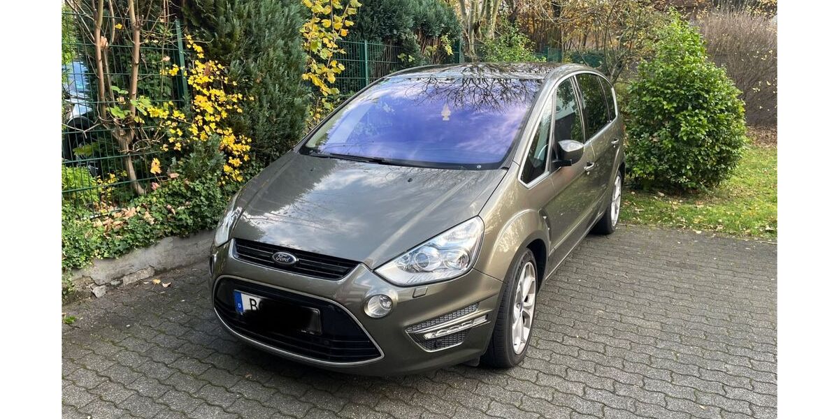 Ford S-Max 197.000 km 7.200 &euro; Bochum 44795