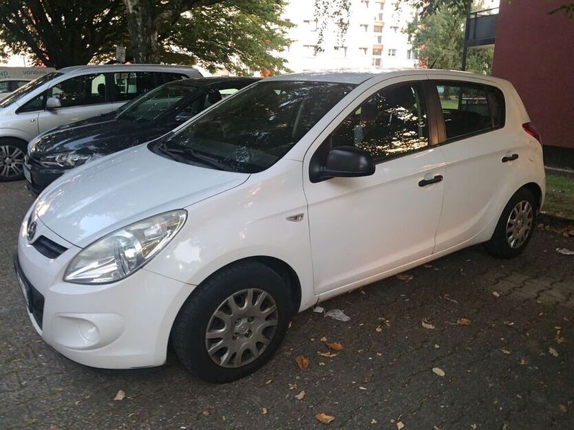 i20