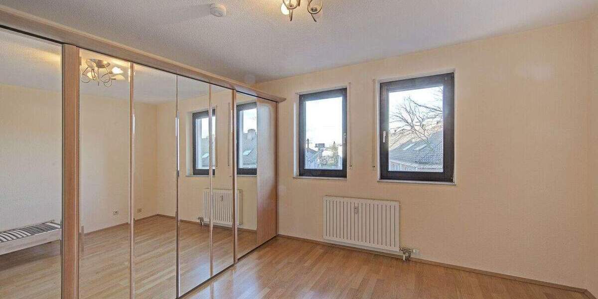 Etagenwohnung Dortmund Mitte - 3 Zimmer, 93 m&sup2;, 980&euro; | Angebot:24138483
