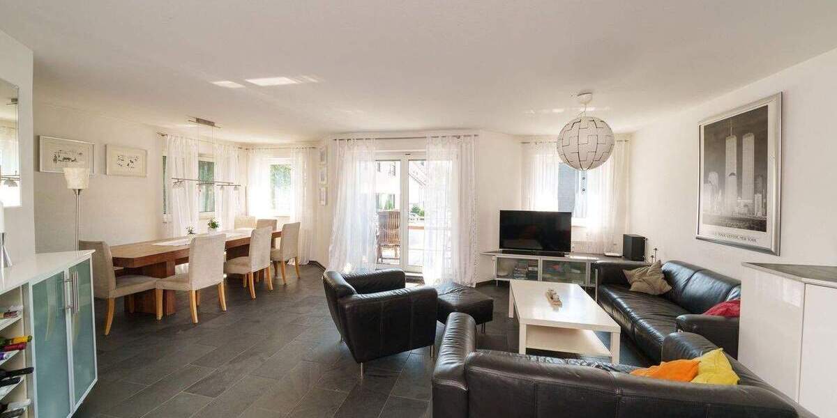 Etagenwohnung Bochum Dahlhausen - 8 Zimmer, 220 m&sup2;, 460.000&euro; | Angebot:25721357