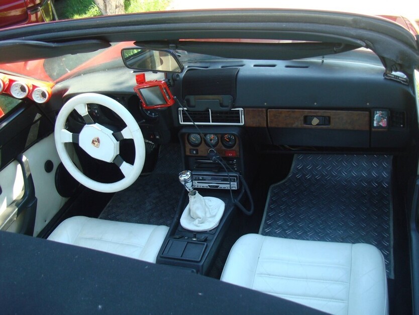 924
