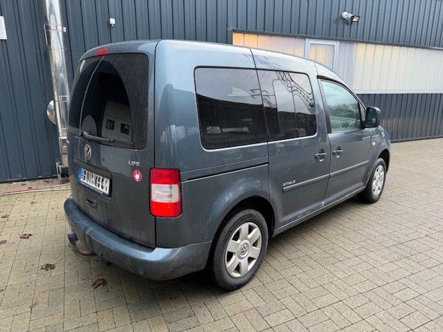 VW Caddy 188.000 km 6.900 &euro; Unna 59423