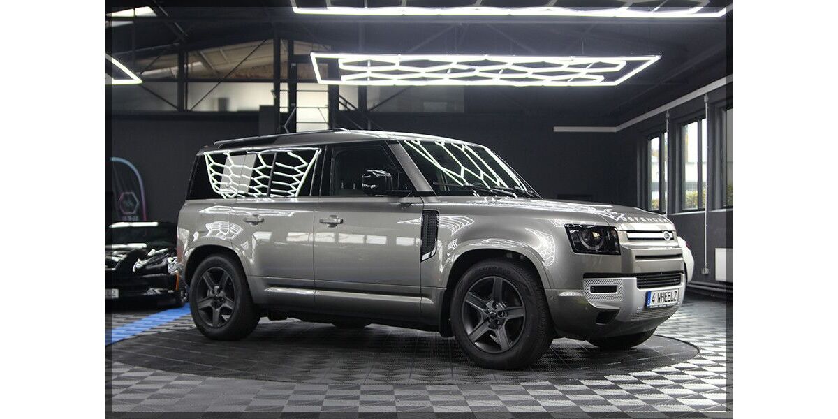 Land Rover Defender 45.000 km 61.199 &euro; Hemer 58675