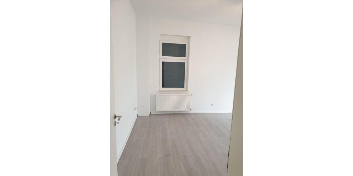 Erdgeschoßwohnung Dortmund Brackel - 6 Zimmer, 135 m&sup2;, 1.400&euro; | Angebot:22788276