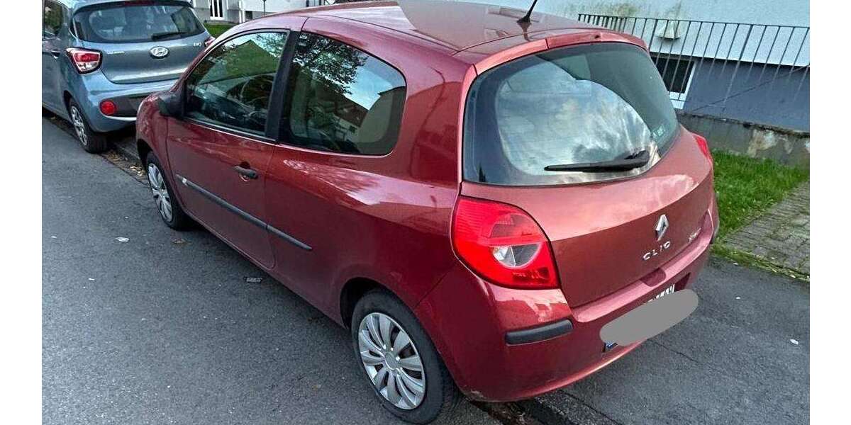 Renault Clio 180.000 km 1.399 &euro; Dortmund 44369