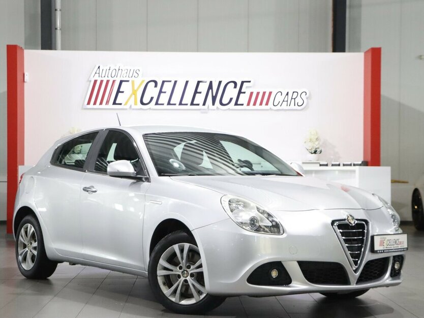 Giulietta 1.4 TB / TEMPOMAT / EINPARKHILFE /