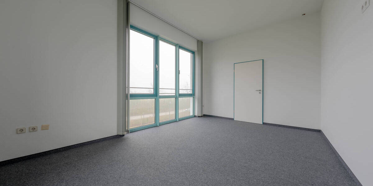 Gewerbeobjekt Lünen Brambauer - 3 Zimmer, 250 m&sup2;, 2.402&euro; | Angebot:23958187