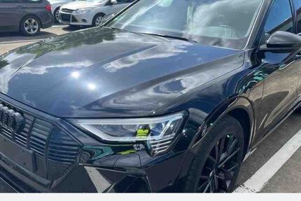 Audi e-tron 60.633 km 29.110 &euro; Bochum 44809