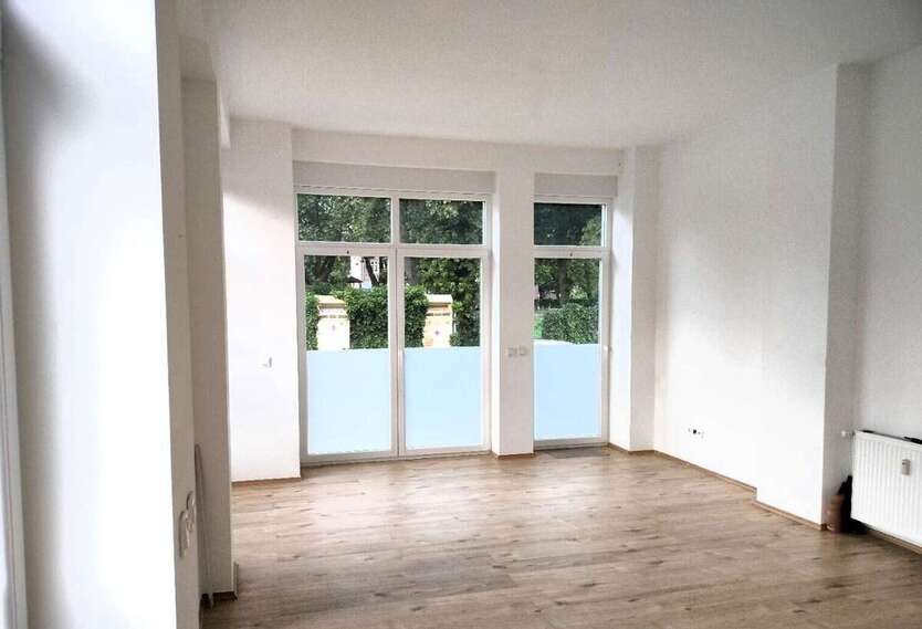 Exklusive Kapitalanlage: Vermietete Erdgeschosswohnung mit Privatgarten und stabilen Mieteinnahmen 2.5 zimmer