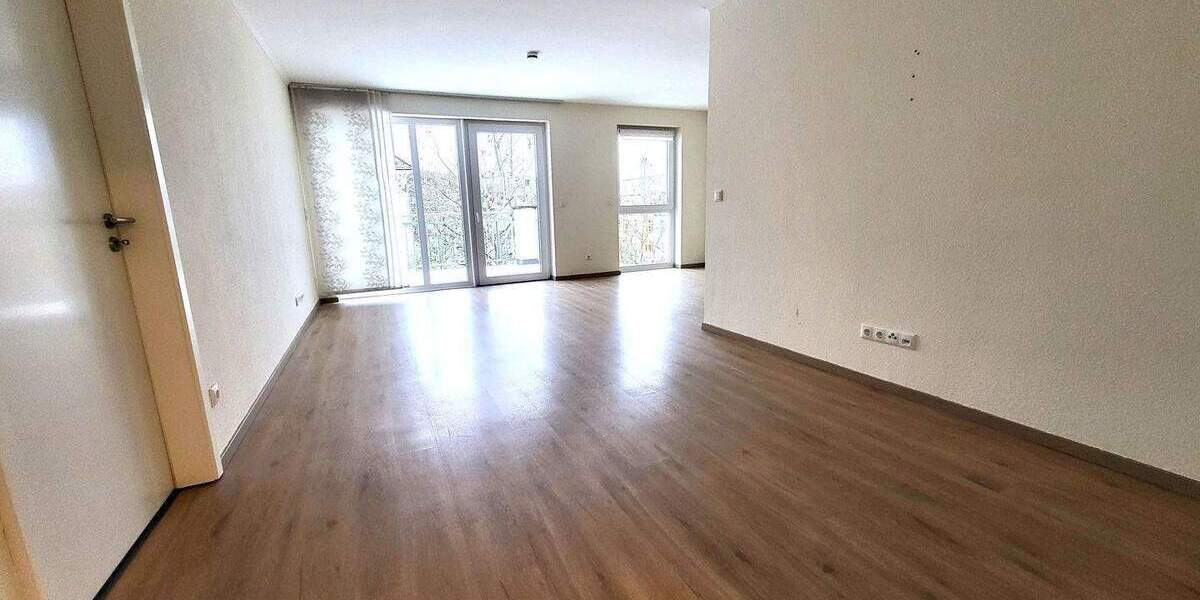 Etagenwohnung Hemer - 2 Zimmer, 83 m&sup2;, 995&euro; | Angebot:24775503