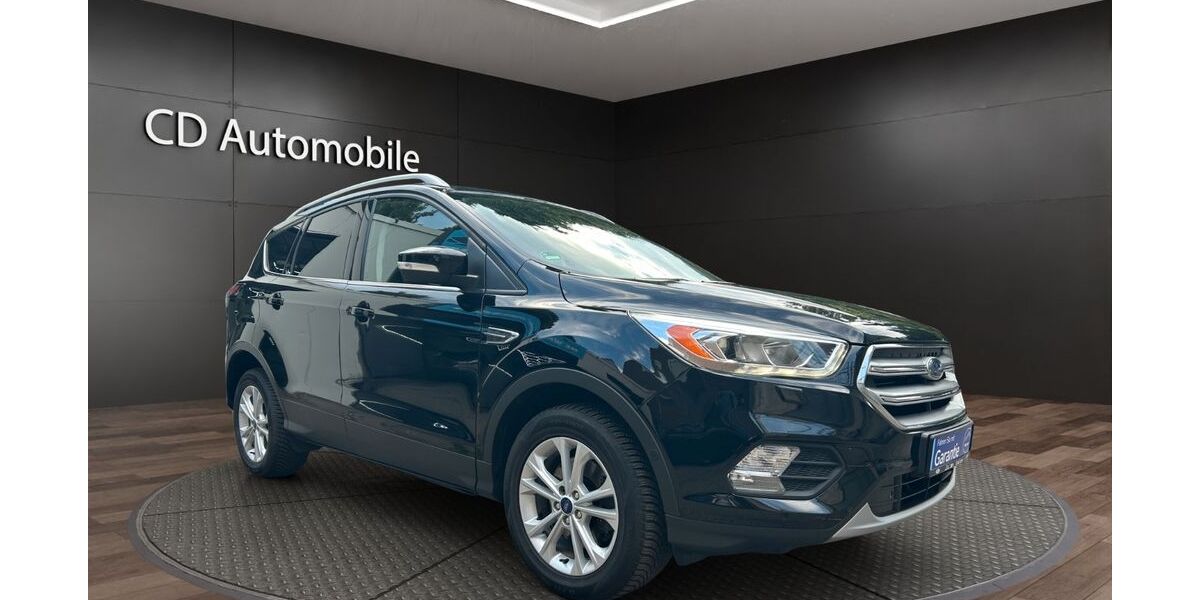 Ford Kuga 173.850 km 9.890 &euro; Recklinghausen 45659