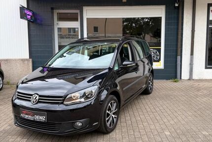 VW Touran 141.858 km 9.399 &euro; Lünen 44532