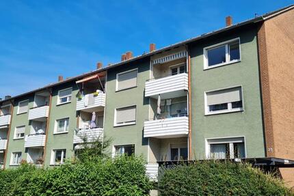 3-Zimmer-Wohnung mit Balkon in Lünen – Renovierung kurz vor Abschluss zimmer