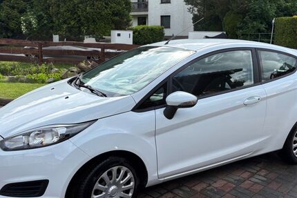 Ford Fiesta 95.000 km 4.999 &euro; Hemer 58675