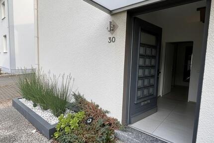 Haus Iserlohn Sümmern - 3 Zimmer, 147 m&sup2;, 1.500&euro; | Angebot:26300804