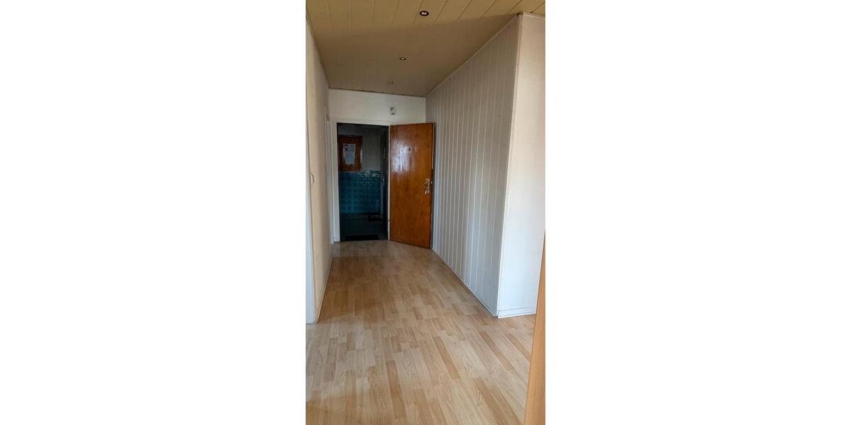 Dachgeschoßwohnung Bochum Eppendorf - 3 Zimmer, 75 m&sup2;, 690&euro; | Angebot:25299081