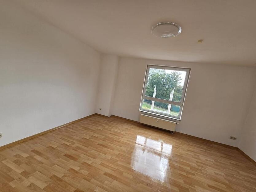 Bezugsfertige Wohnung - Einfach Möbel rein und Füße hoch! zimmer