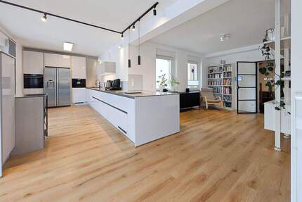 Wohnung Bochum Gerthe - 7 Zimmer, 172 m&sup2;, 400.000&euro; | Angebot:24820654