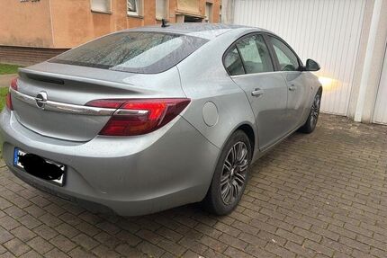 Opel Insignia 182.000 km 6.400 &euro; Hagen 58099