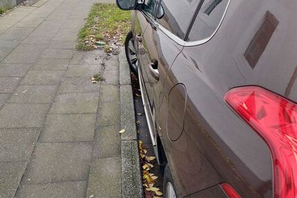 Peugeot 2008 93.000 km 6.999 &euro; Witten 58452