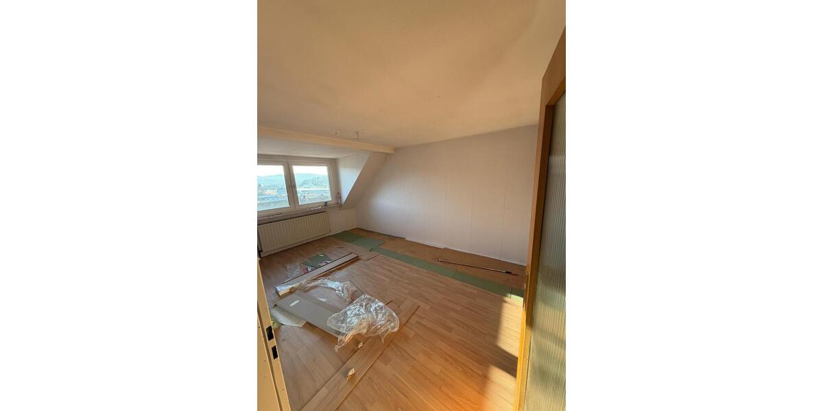 Dachgeschoßwohnung Hagen - 4 Zimmer, 95 m&sup2;, 665&euro; | Angebot:24646155