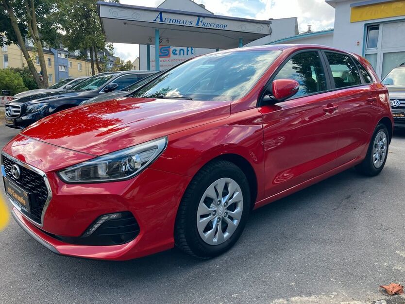 Hyundai i30 61.350 km 14.000 € Essen 45359