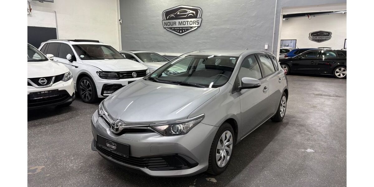Toyota Auris 74.800 km 9.600 &euro; Iserlohn 58638