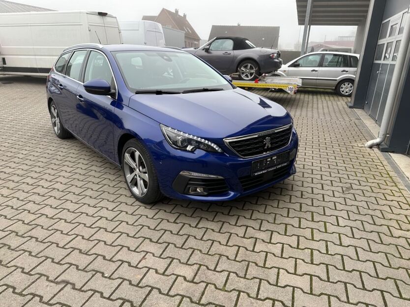 Peugeot 308 111.450 km 9.999 € Lüdinghausen 59348