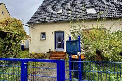 Doppelhaushälfte mit Potenzial in Toplage von Wanne-Eickel - großes Grundstück, ruhige Lage 5 zimmer