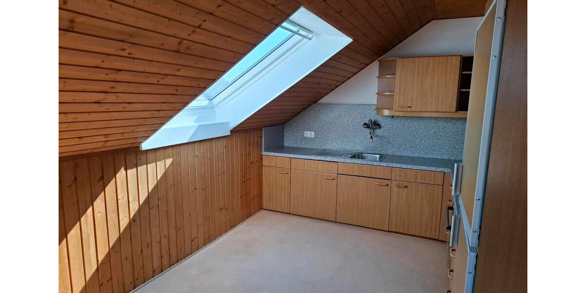 Dachgeschoßwohnung Dortmund Huckarde - 3 Zimmer, 74 m&sup2;, 560&euro; | Angebot:24748680