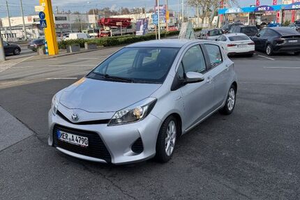 Toyota Yaris 171.000 km 7.600 € Bochum 44866