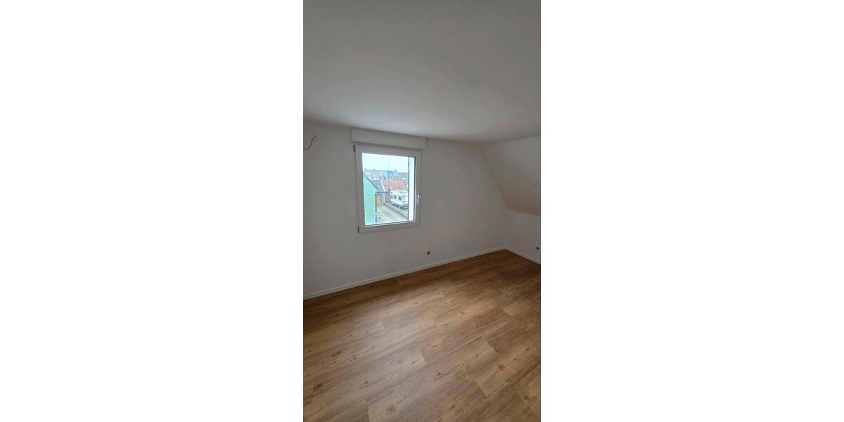 Dachgeschoßwohnung Herten Bertlich - 3 Zimmer, 83 m&sup2;, 1.080&euro; | Angebot:24787043