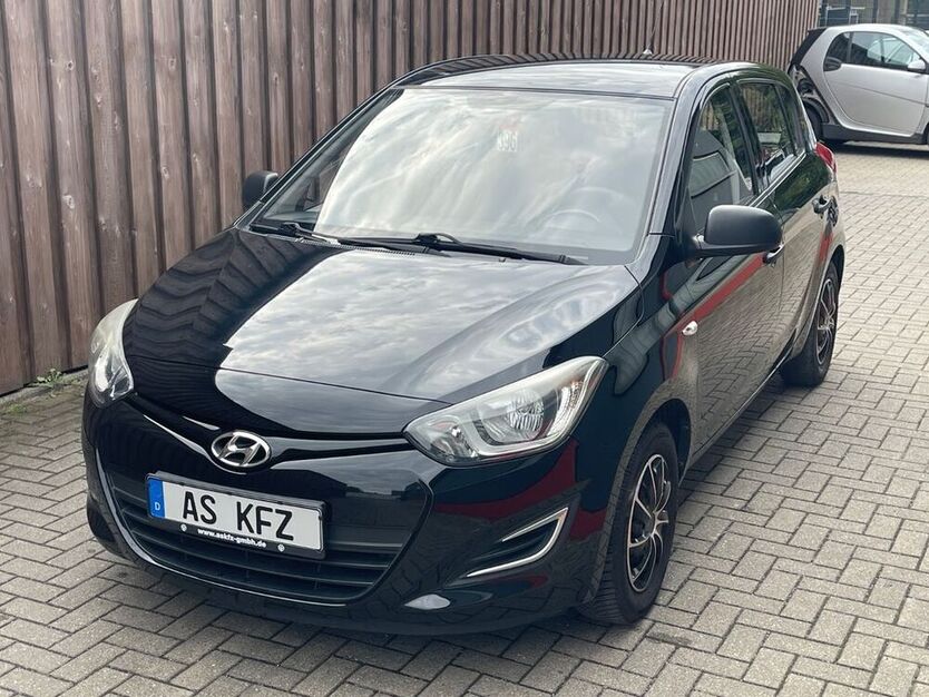 i20