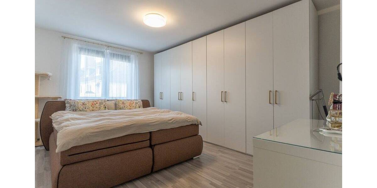 Etagenwohnung Hagen Mittelstadt - 4 Zimmer, 110 m&sup2;, 209.800&euro; | Angebot:24028339